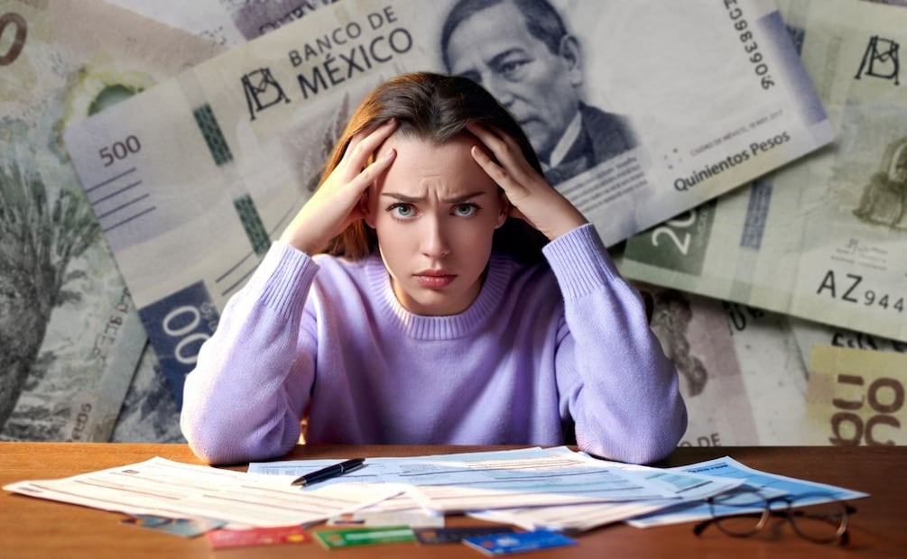 ¿Tienes una deuda mayor a 10 mil pesos? Esto es lo que pasa con tu historial en el Buró de Crédito. (Foto: Creada con IA)