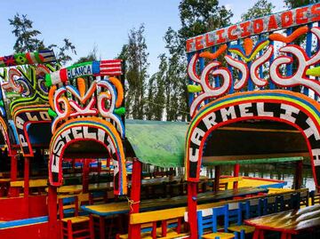Cuánto cuesta ir a las trajineras de Xochimilco en 2025: Precios oficiales y otros gastos