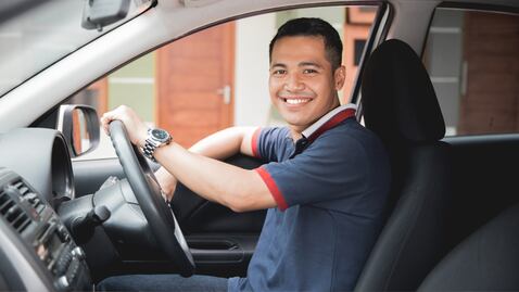 ¿Qué debes considerar al contratar un seguro de auto?