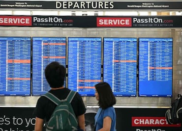 Mensaje de Viva Aerobus para clientes, cancela estos vuelos y publica contacto para devoluciones