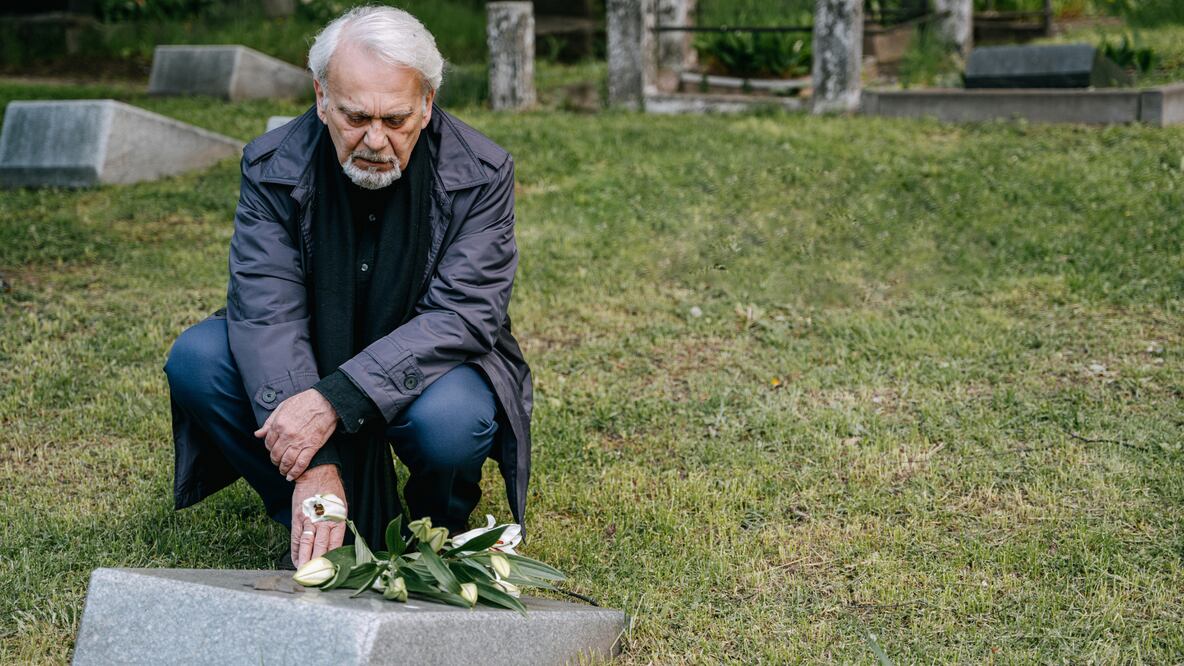 Los panteones en CDMX cobran cuotas por uso de espacios y servicios (Foto: Canva)