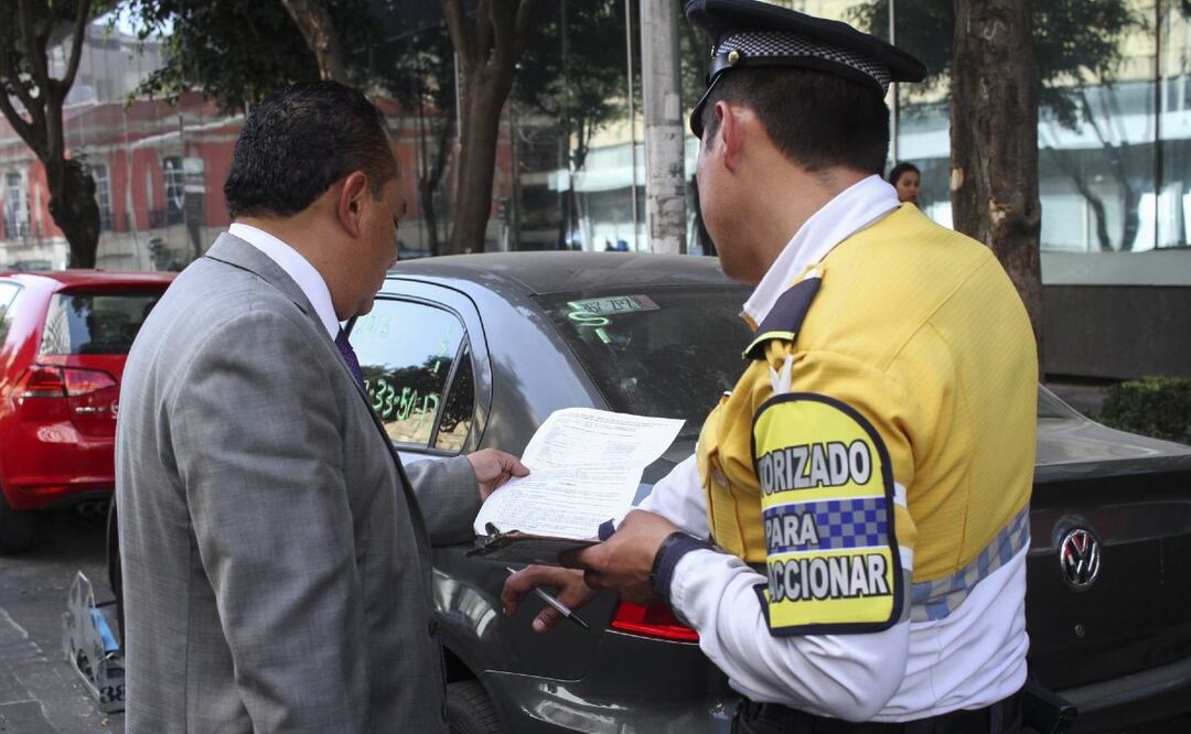 Más vale prevenir que lamentar, entérate qué te puede pasar si no cuentas con tu licencia. (Foto: Cuartoscuro)