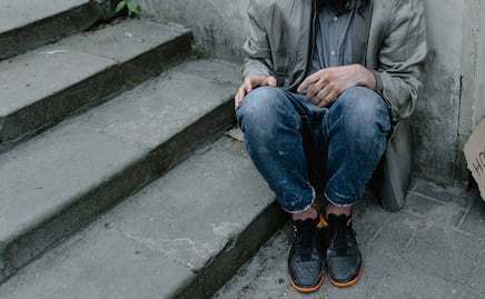 Víctima de prestamistas revela APP que generó deuda de 40 mil pesos; pide ayuda para su mamá