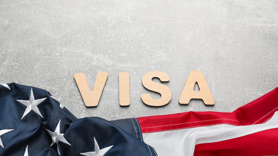 La Embajada de Estados Unidos en México advierte sobre la cancelación de visas (Foto: Canva)