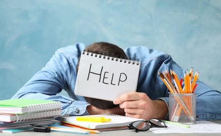 Director de 22 años defiende semanas de 80 horas de trabajo: Esto dice la Ley Federal del Trabajo en México sobre las jornadas laborales