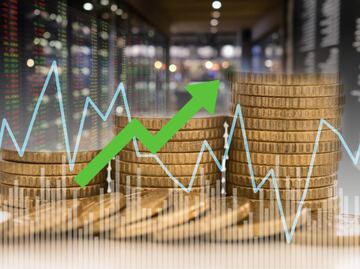 El oro gana valor ante la debilidad del dólar y la incertidumbre económica