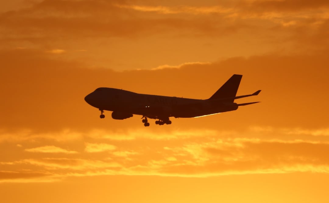 Ejemplos de cuánto cuesta viajar en diferentes aerolíneas de México. (Foto: Unsplash)