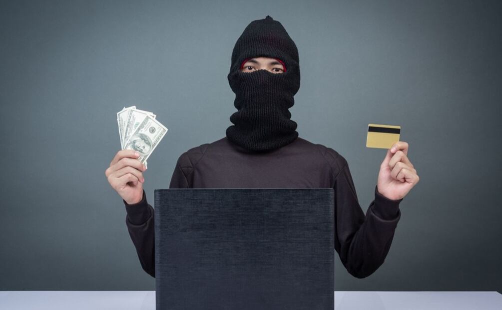 Los ciberdelincuentes buscan maneras de engañarte y quedarse tu dinero. (Foto: Freepik)