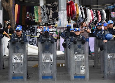¿Sabías que por dejar un sofá en la calle puedes recibir una multa?