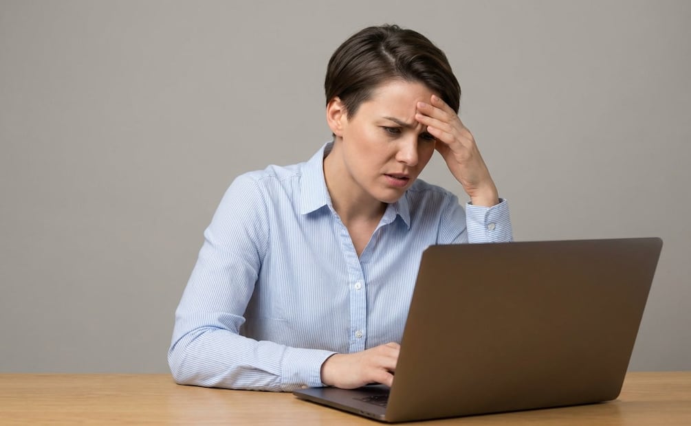 ¡Que el SAT no te quite el sueño! Guía rápida para corregir errores en la declaración de impuestos. (foto: Creada con IA)