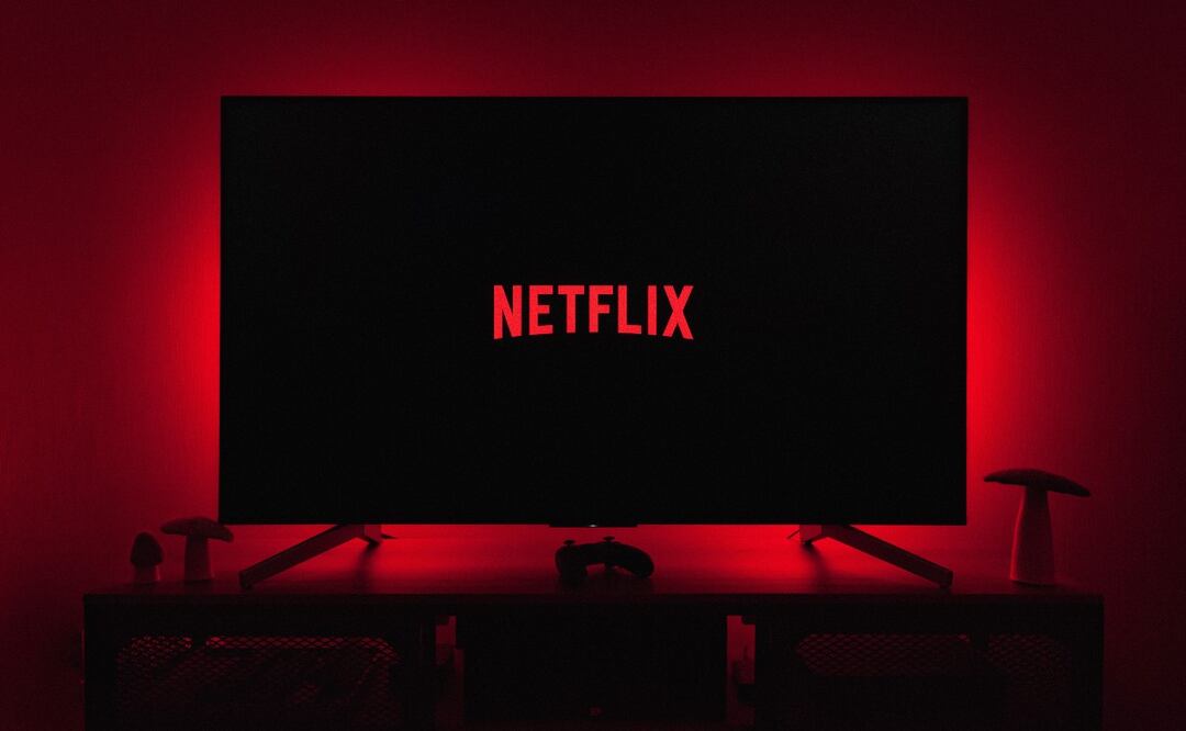 Netflix ofrece opciones para que usuarios compartan sus cuentas con personas que viven en otro hogar. (Foto: Unsplash)