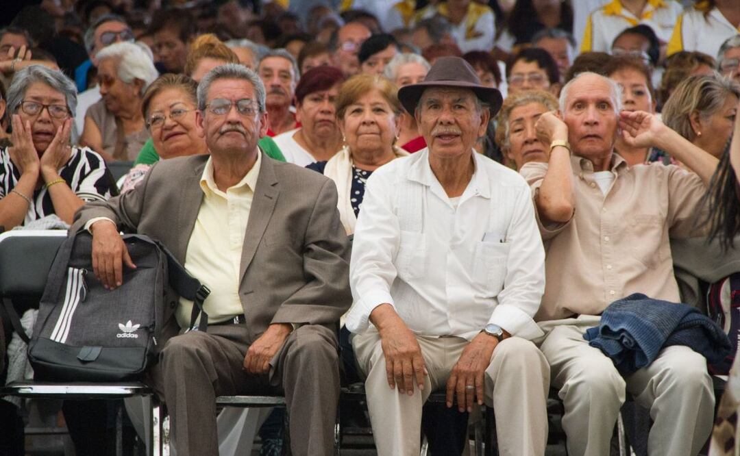 El ISSSTE garantiza el pago del aguinaldo en tiempos y formas. (Foto: Cuartoscuro)