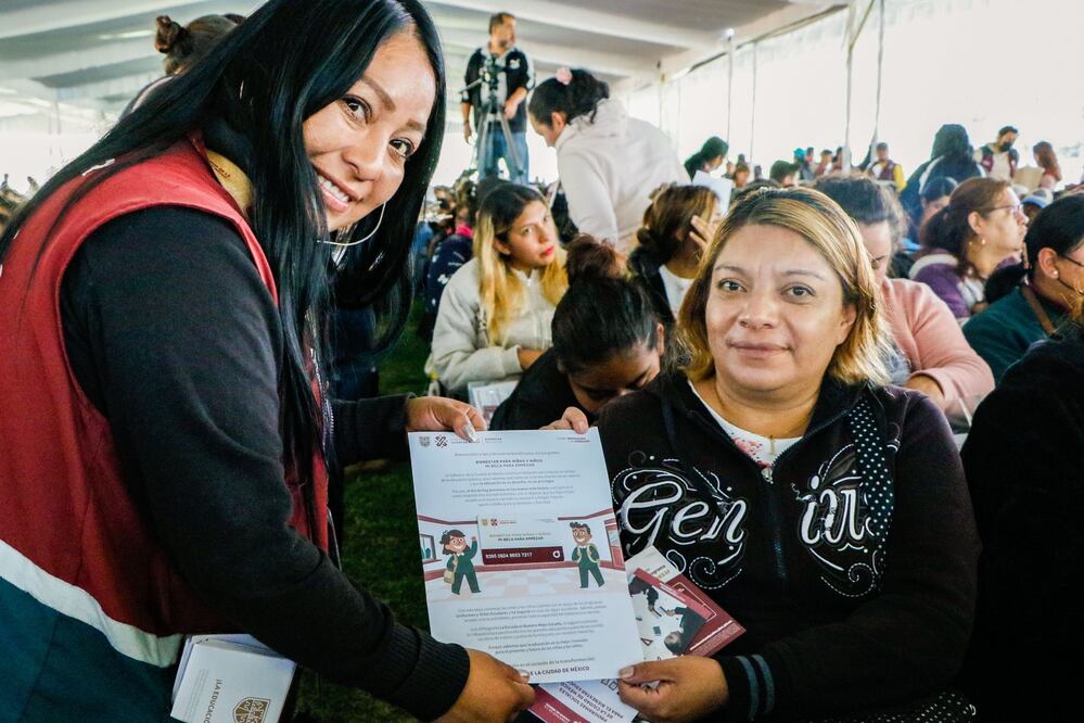 El apoyo económico de Uniformes y Útiles Escolares ya tiene fechas, montos y requisitos (Foto: Cuartoscuro)