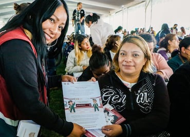 Uniformes y Útiles Escolares 2025: Dónde registrarte y cuánto depositan del apoyo económico para estudiantes