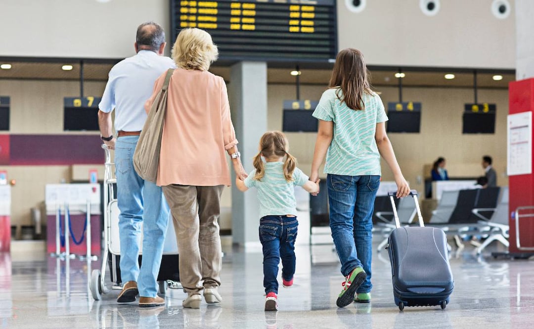 Descuentos con la tarjeta INAPAM en Semana Santa 2025. (Foto: DeDinero)
