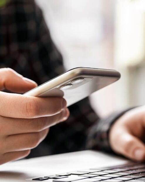 Está en tus manos limitar tu consumo de datos. (Foto: Freepik)