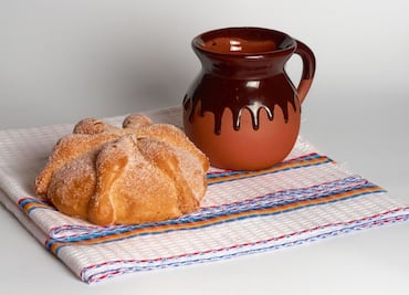 Taller de pan de muerto CDMX 2025, el Chef Óscar Medina enseña 4 versiones para principiantes y emprendedores