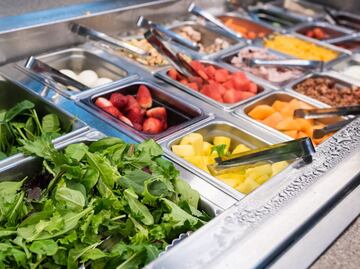 Propuesta de negocio ¿Cómo ganar hasta 100 mil pesos al mes con una barra de ensaladas?