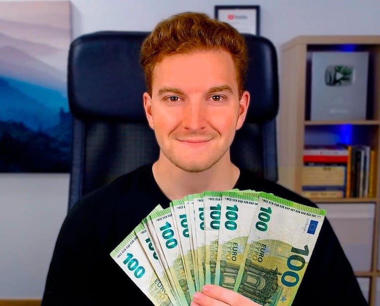 Consejos financieros de BaiJavier en TikTok generan opiniones. (Foto: Video)