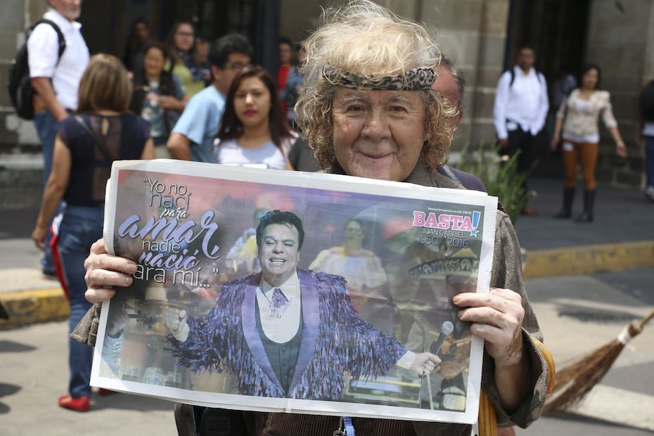Netflix y el Gobierno de la CDMX proyectarán el primer concierto de Juan Gabriel en Bellas Artes en el Zócalo (Foto: Cuartoscuro)