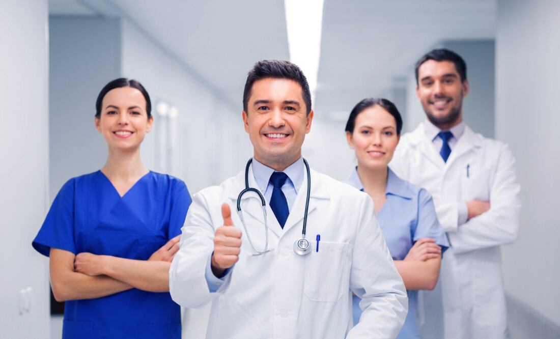 Descubre las oportunidades laborales del programa Salud Casa por Casa, impulsado por Claudia Sheinbaum. (Foto: DeDinero)