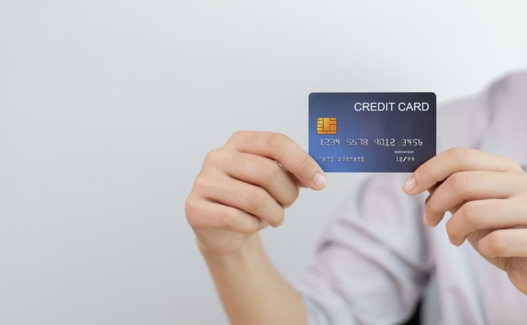 Tarjeta de crédito sin estrés: pasos reales para dejar las deudas y recuperar tu tranquilidad financiera. (Foto: Canva)