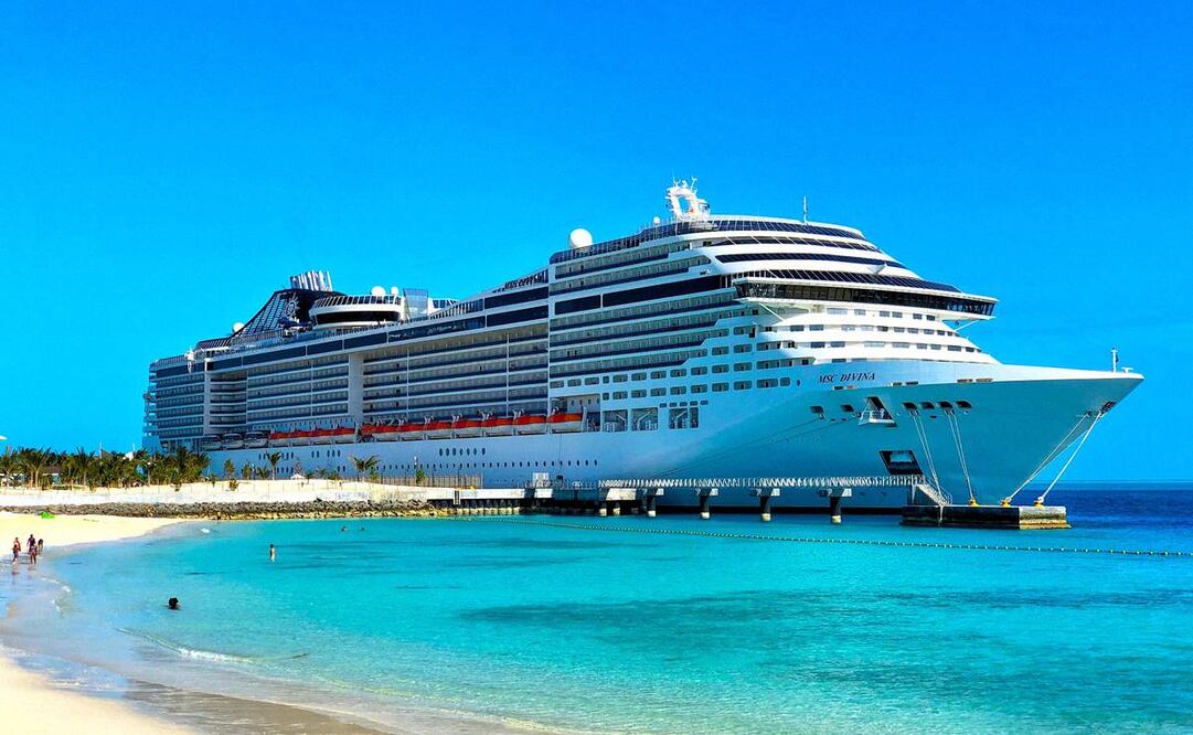 Viajar en crucero permite conocer varias playas distintas en un solo recorrido. (Foto: Unsplash)