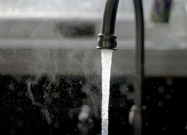Consejos para ahorrar agua en casa y evitar que tu dinero se vaya por el fregadero