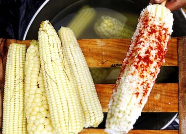 Celebra el Aniversario de la Independencia de México en las ferias del elote en CDMX