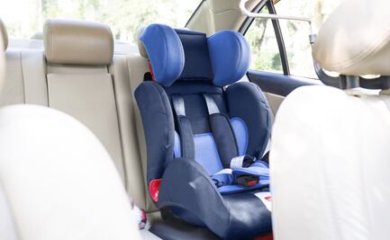 ¿Cuánto es la multa por traer niños adelante del carro en México?