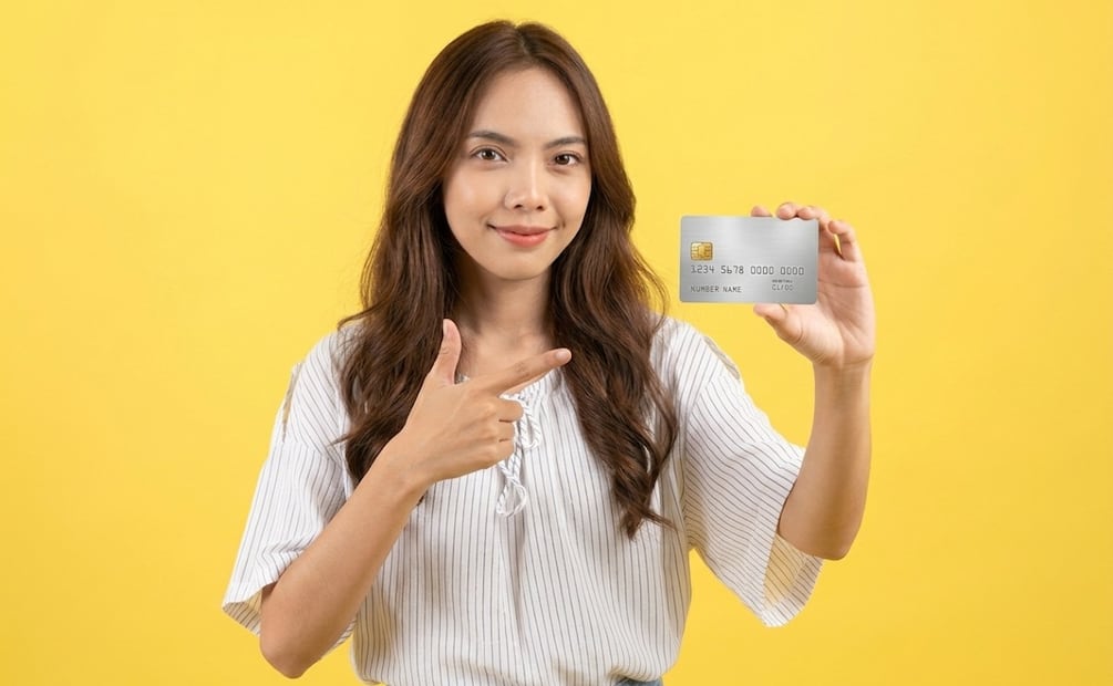 ¿Es mejor tener una o varias? Descubre cuántas tarjetas de crédito necesitas realmente. (Foto: Creada con IA)