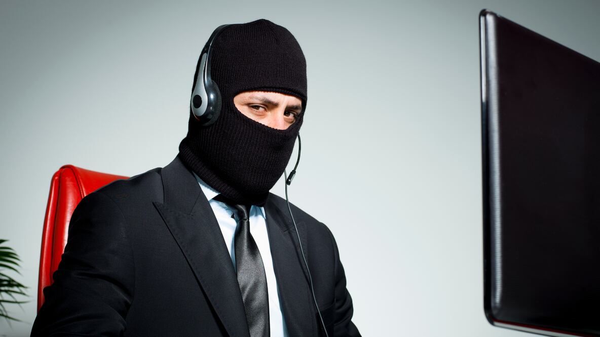 Una usuaria de TikTok denunció cómo intentaron estafarla haciéndose pasar por personal del Hospital General (Foto: Canva)