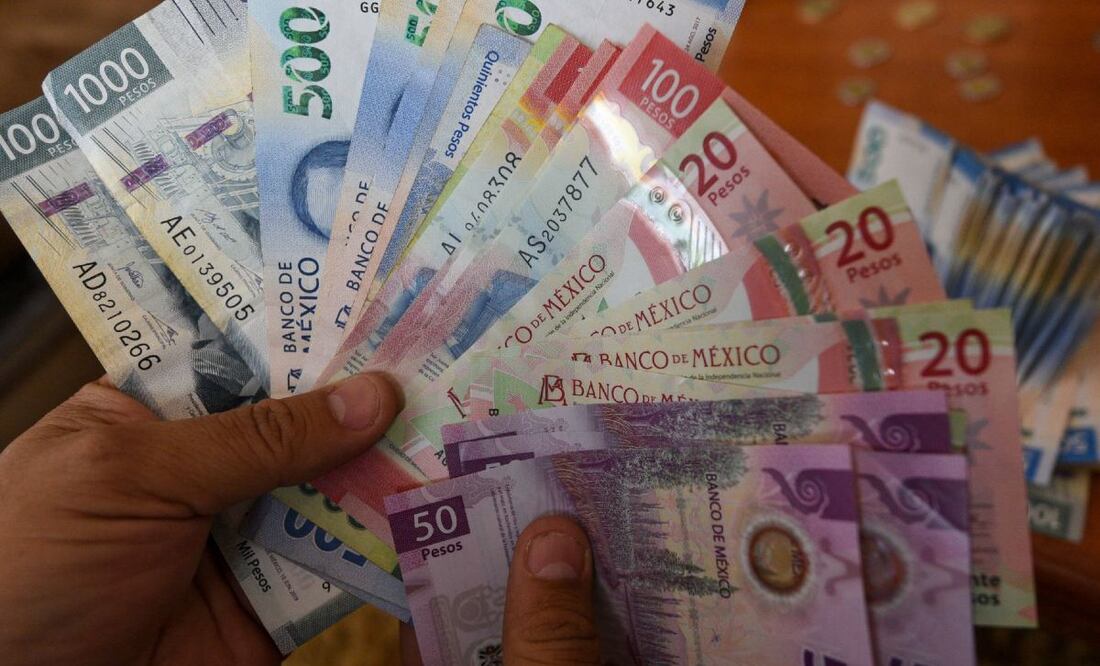 El aguinaldo es una prestación laboral en México que consiste en el pago de 15 días de salario, como mínimo. (Foto: Cuartoscuro)