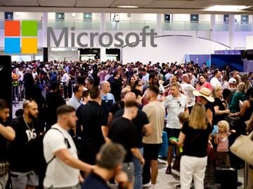 Apagón informático mundial: Fallan bancos, negocios, retrasos en vuelos y ¿qué más podría pasar?