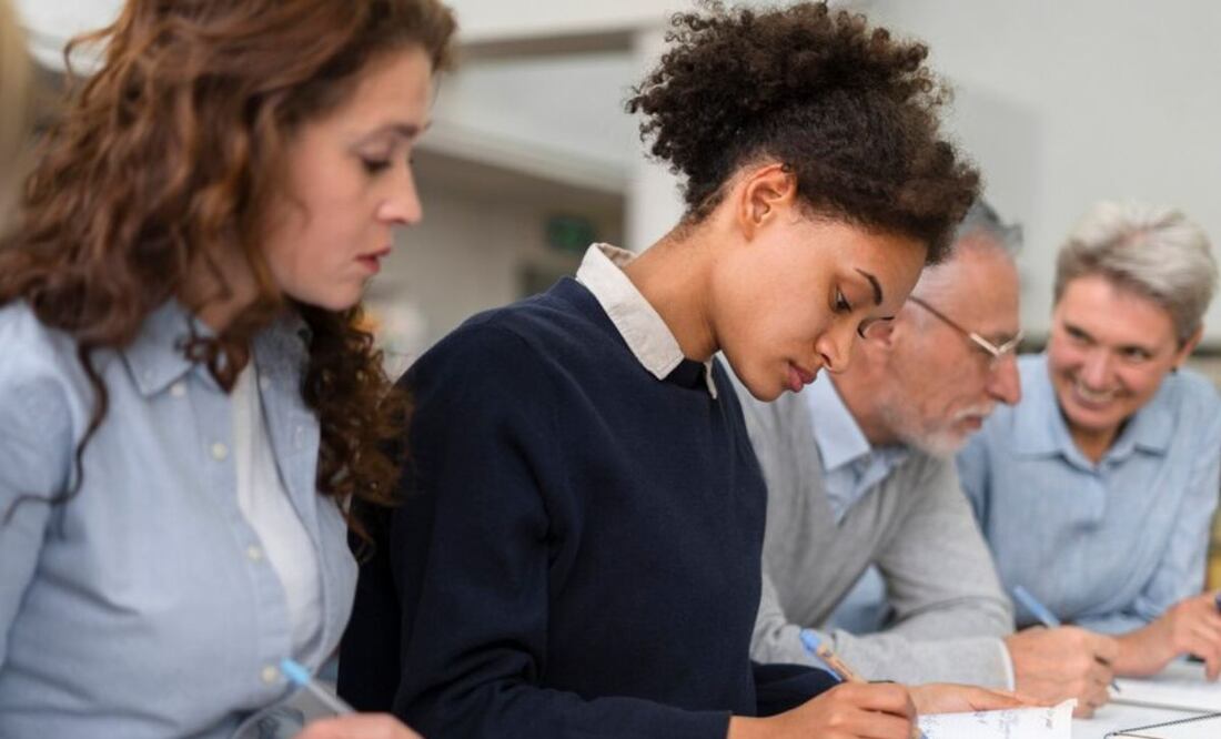 La escuela de negocios de Harvard busca crear un ambiente para cultivar ideas y convertirlas en empresas exitosas. (Foto: Freepik)