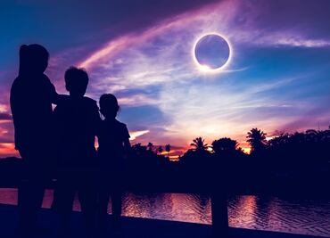 Gana dinero con el eclipse solar 2024 en México, guía sobre lo que tienes que hacer desde ya