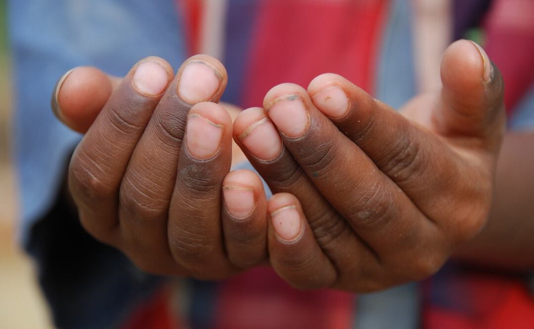 Joven señala app con la que se endeudó. (Foto: DeDinero)