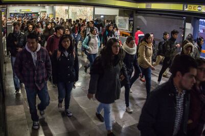 Así puedes aliviar tus gastos si estudias en la CDMX, la beca de transporte que ya abrió su registro