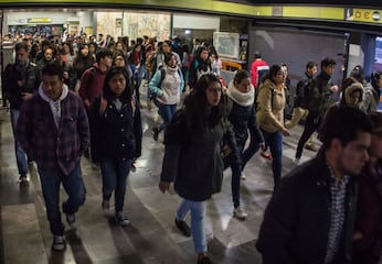 Así puedes aliviar tus gastos si estudias en la CDMX, la beca de transporte que ya abrió su registro