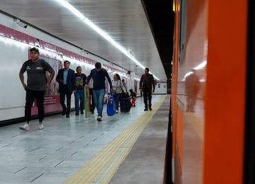 Pinchazos en Metro CDMX: Nuevo peligro para tu integridad, dinero y cómo protegerte efectivamente