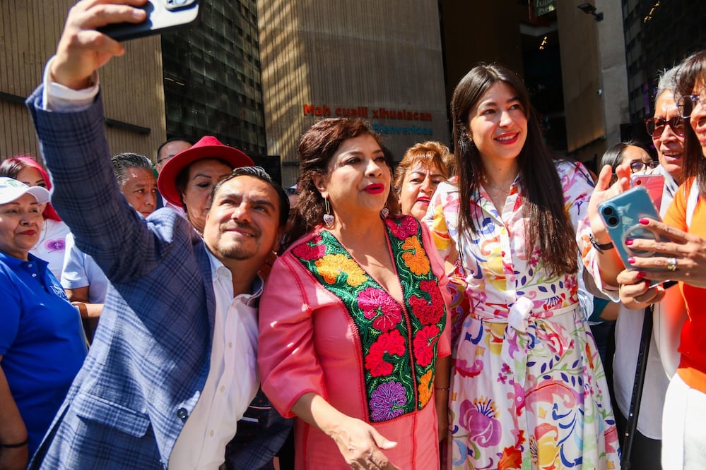 Clara Brugada durante la inauguración del Festival Nuevas Emprendedoras con Negocios en Internet NENIS en el Museo Yancuic (Foto: Cuartoscuro)