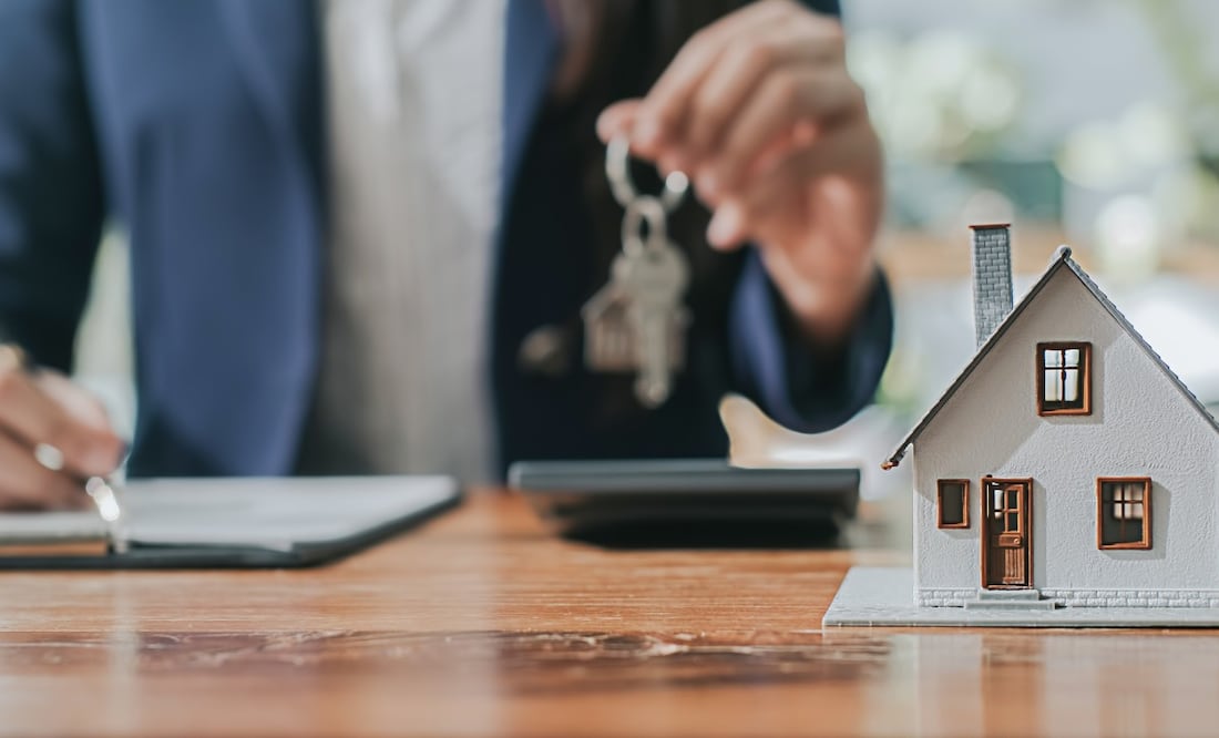 ¿Qué debe contener un contrato de compra-venta de una casa? (Foto: DeDinero)