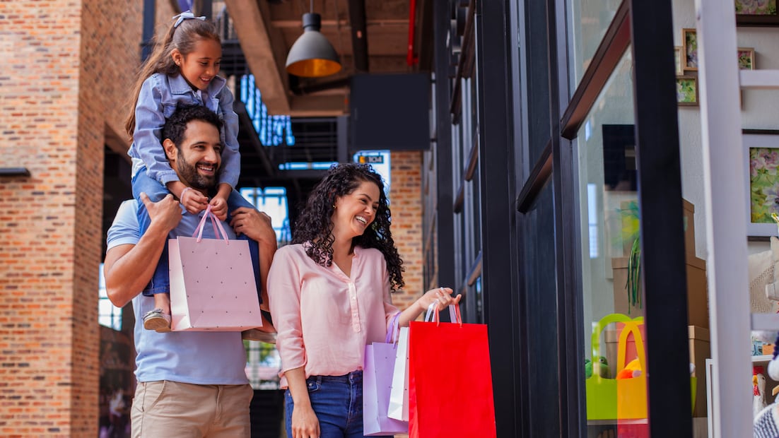 Liverpool se prepara para el Cyber Monday 2025 con descuentos en todas sus categorías (Foto: Canva)
