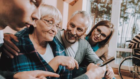 La única forma de obtener un aguinaldo si tienes la credencial del INAPAM, no caigas en noticias falsas