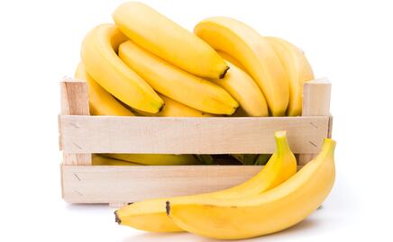 Plátano está a 20 pesos el kilo en mercados, ¿qué beneficios tiene comerse uno diario?