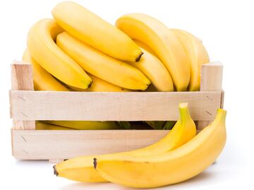 Plátano está a 20 pesos el kilo en mercados, ¿qué beneficios tiene comerse uno diario?
