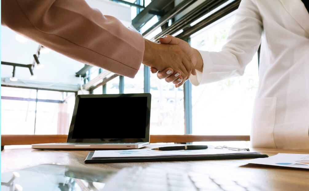 ¿Qué beneficios tengo si doy de alta mi negocio en el SAT? (Foto: DeDinero)