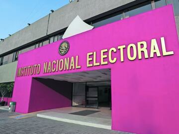 INE lanza empleos con sueldos de 15 mil pesos al mes, contratan con secundaria terminada y hasta adultos mayores