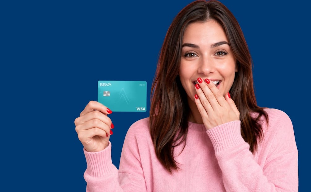 ¿En qué banco recibes tu salario? Así cambias tu nómina a BBVA y aprovechas todas sus ventajas. (Foto: Creada con IA / captura de pantalla)