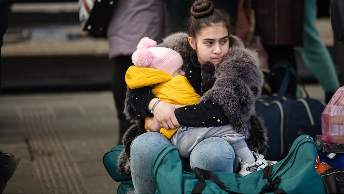DACA permite a jóvenes indocumentados insertarse legalmente en el mercado laboral de Estados Unidos (Foto: Canva)